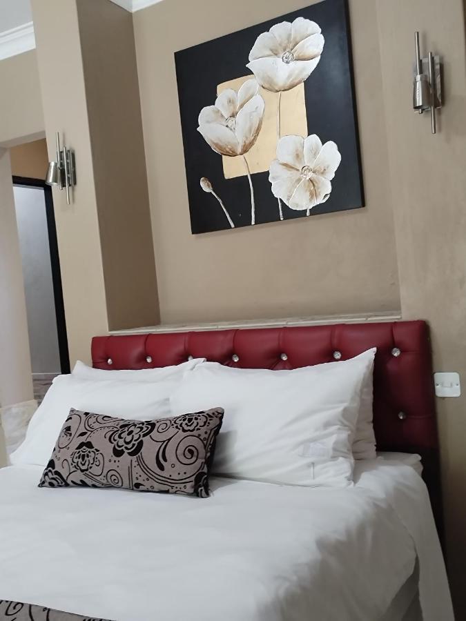 Ditsaleng Bed And Breakfast Vanderbijlpark Exterior foto